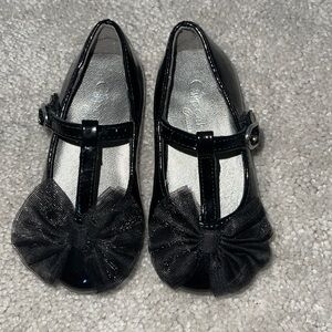 Cupcake Couture Toddler Black Dress Shoe - size 5 - narrow - never worn